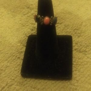 Rare Nuevo womans ring
